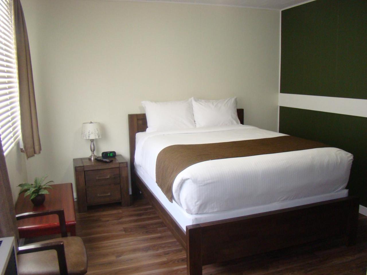 Paddock Inn Coleman Экстерьер фото